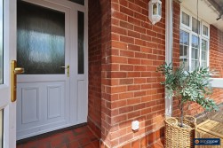 Nuneaton Road, Bulkington, CV12 9RZ