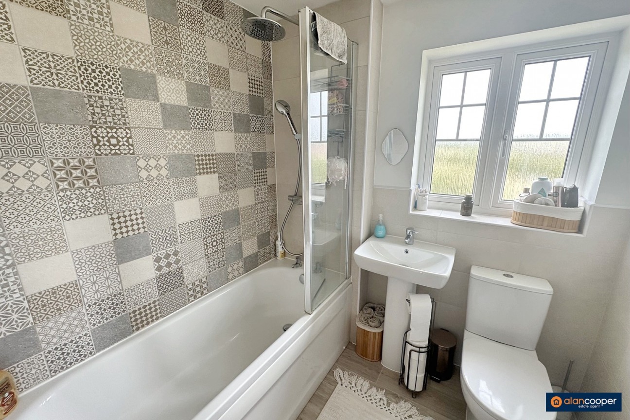 Wakem Close, Galley Common, Nuneaton, CV10 9TR