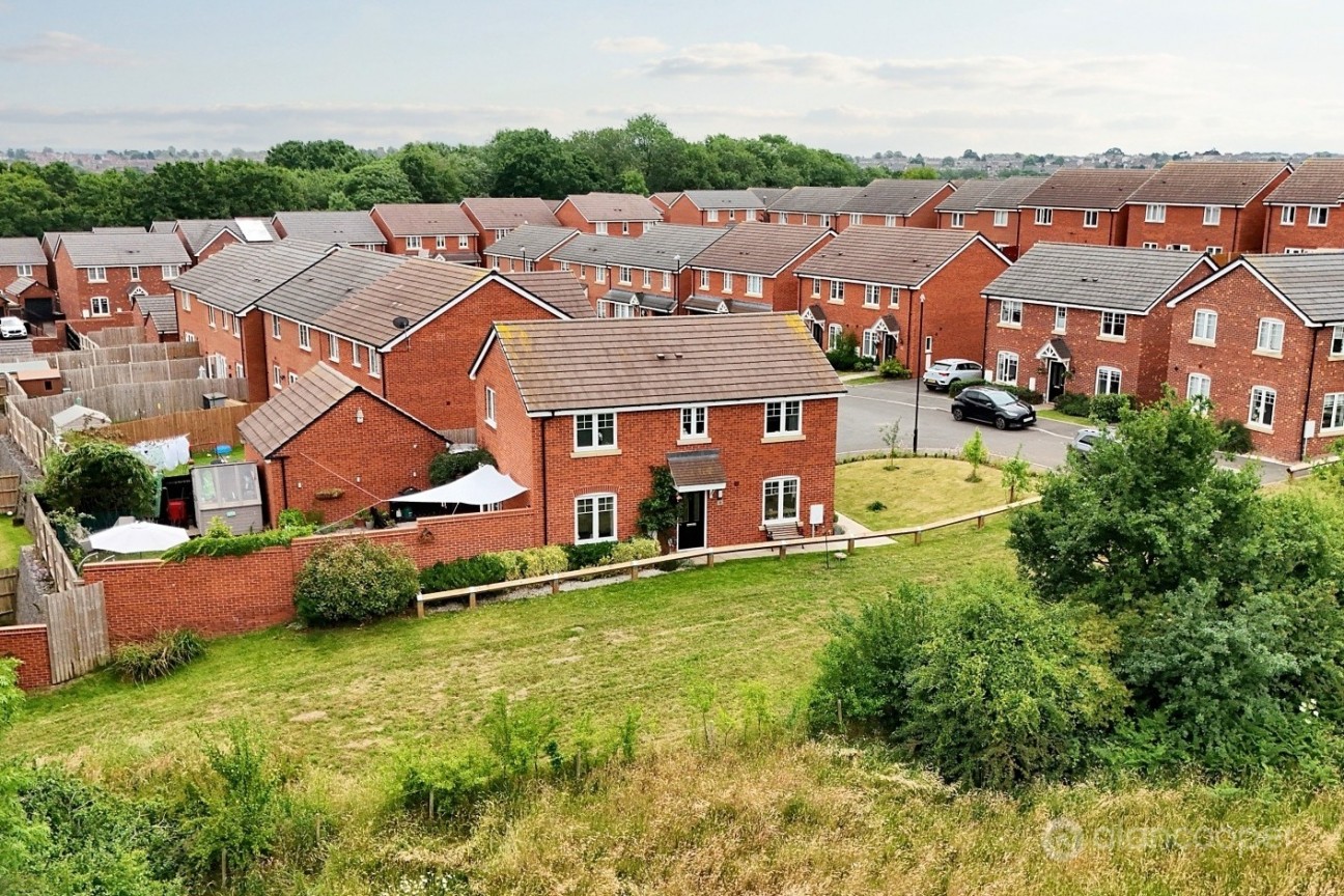 Wakem Close, Galley Common, Nuneaton, CV10 9TR