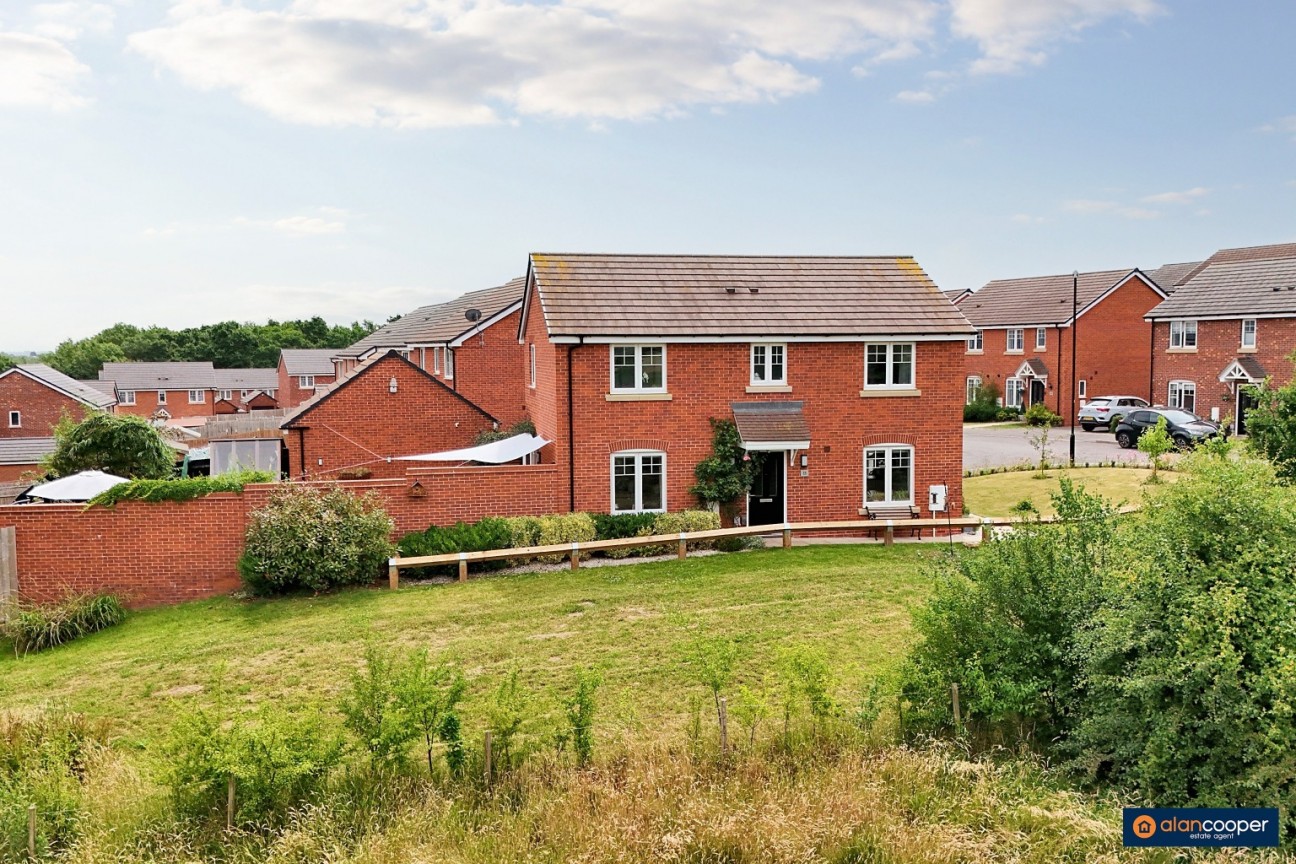 Wakem Close, Galley Common, Nuneaton, CV10 9TR