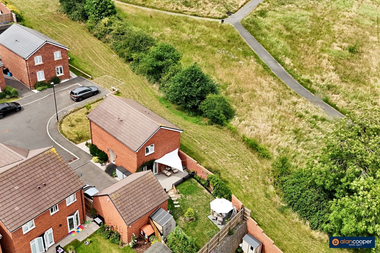 Wakem Close, Galley Common, Nuneaton, CV10 9TR