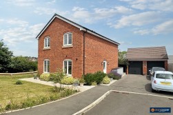 Wakem Close, Galley Common, Nuneaton, CV10 9TR