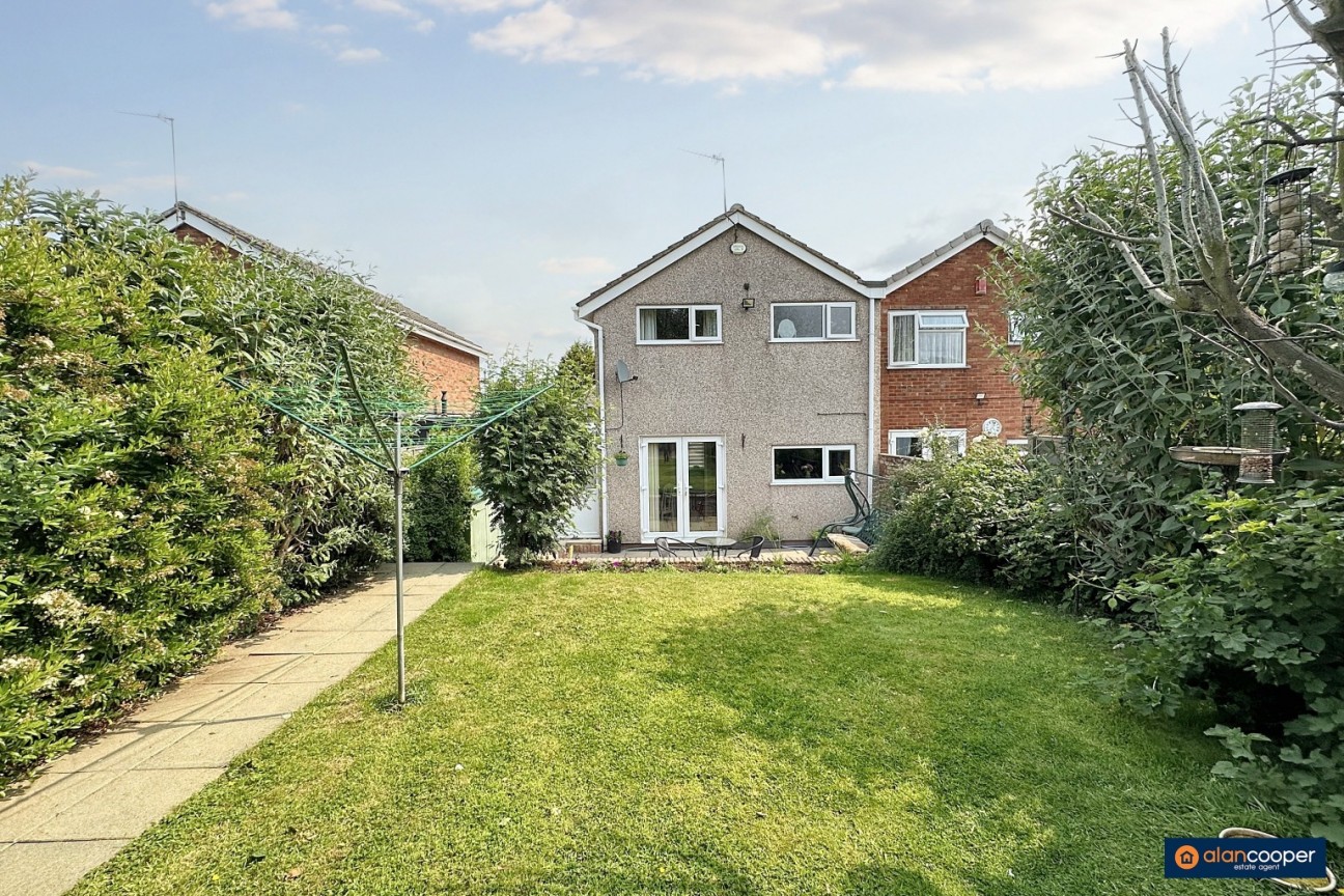 Cumberland Drive, Stockingford, Nuneaton, CV10 8BU