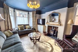 Manor Park Road, Nuneaton, CV11 5HR