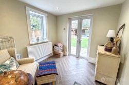 Manor Park Road, Nuneaton, CV11 5HR