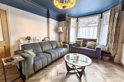 Manor Park Road, Nuneaton, CV11 5HR