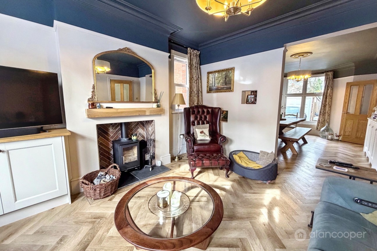 Manor Park Road, Nuneaton, CV11 5HR