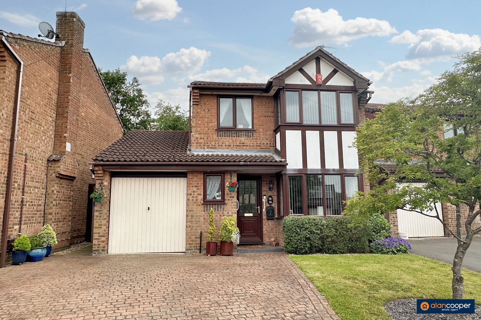 Orford Rise, Galley Common, Nuneaton, CV10 9RY