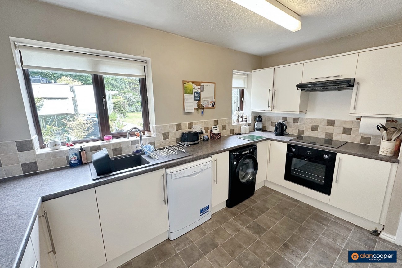 Orford Rise, Galley Common, Nuneaton, CV10 9RY