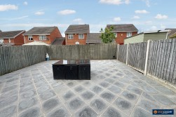Upton Drive, Maple Park, Nuneaton, CV11 4GF