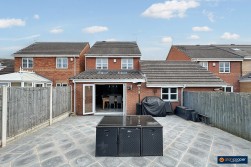 Upton Drive, Maple Park, Nuneaton, CV11 4GF