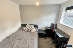 Upton Drive, Maple Park, Nuneaton, CV11 4GF