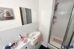Helena Close, Manor Park, Nuneaton, CV10 7DF