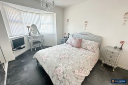 Helena Close, Manor Park, Nuneaton, CV10 7DF