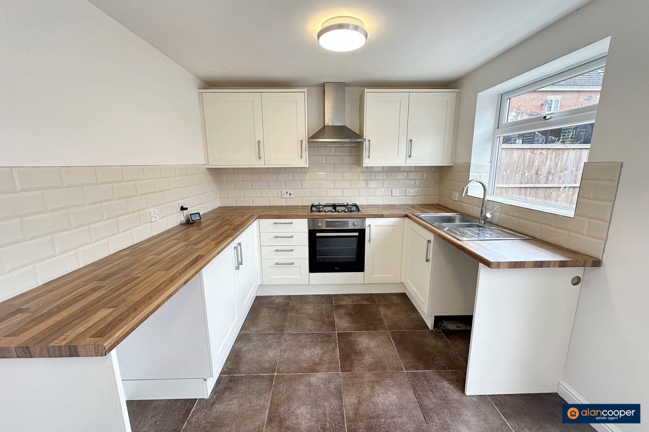 Chaytor Drive, Nuneaton, CV10 9ST