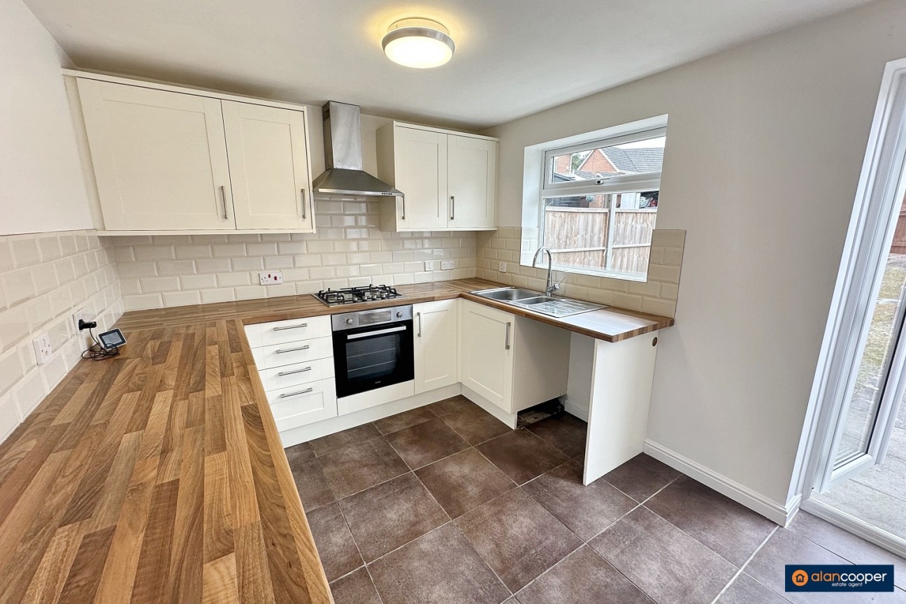 Chaytor Drive, Nuneaton, CV10 9ST