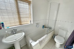Moor Park Close, Thornhill, Nuneaton, CV11 6TX