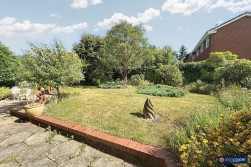Moor Park Close, Thornhill, Nuneaton, CV11 6TX