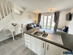 Broome Way, Galley Common, Nuneaton, CV10 9RJ