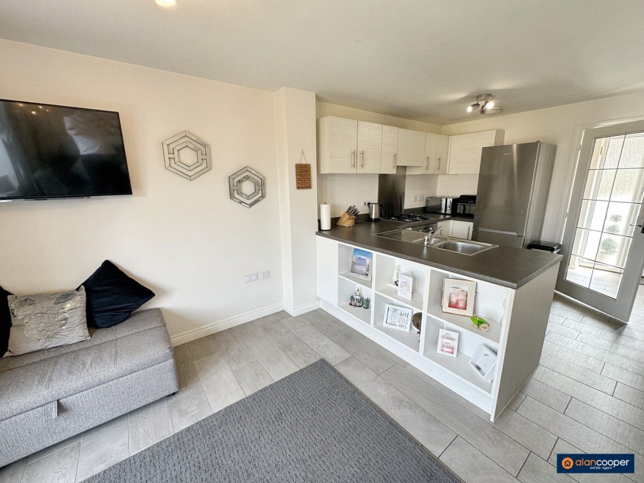 Broome Way, Galley Common, Nuneaton, CV10 9RJ