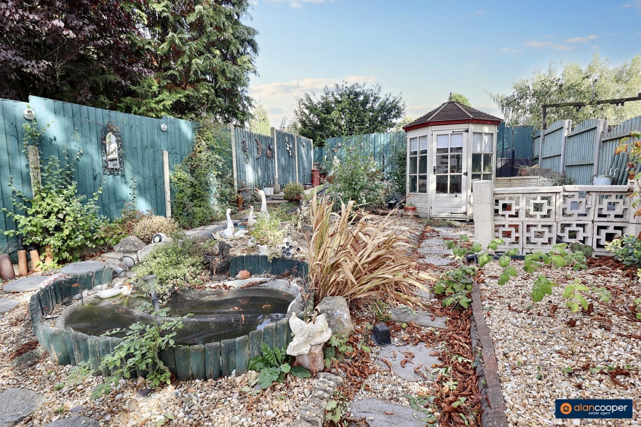 Castle Road, Weddington, Nuneaton, CV10 0EN