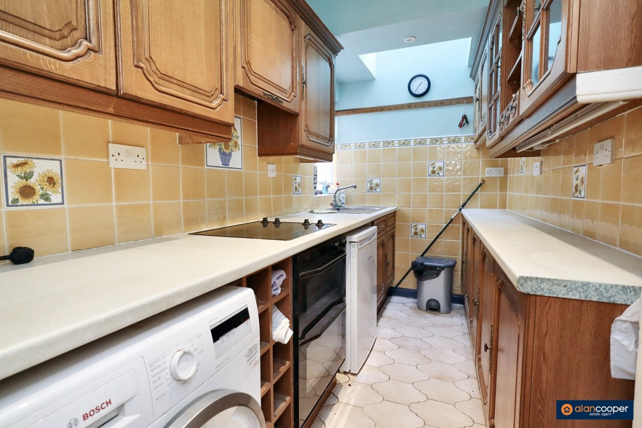Castle Road, Weddington, Nuneaton, CV10 0EN