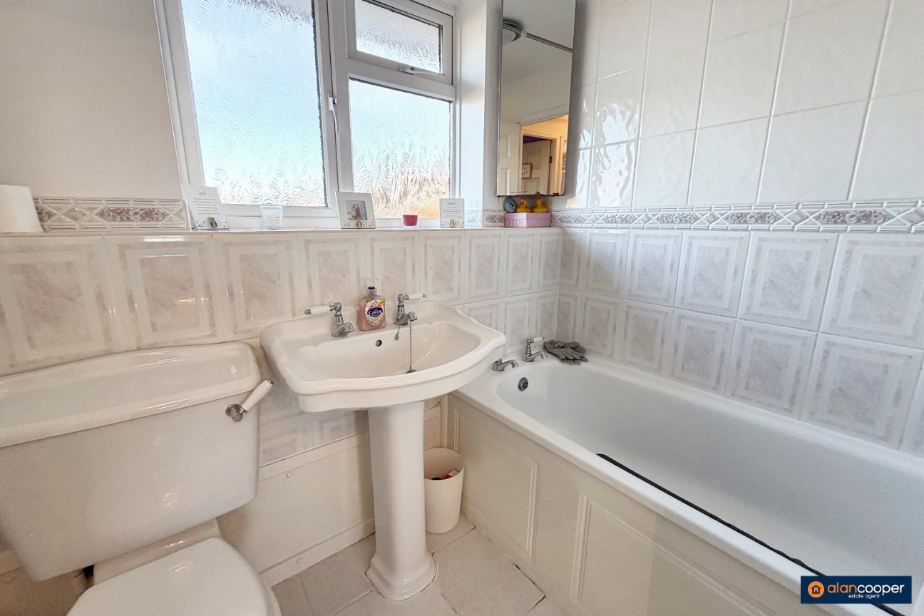 Choyce Close, Atherstone, CV9 3AY