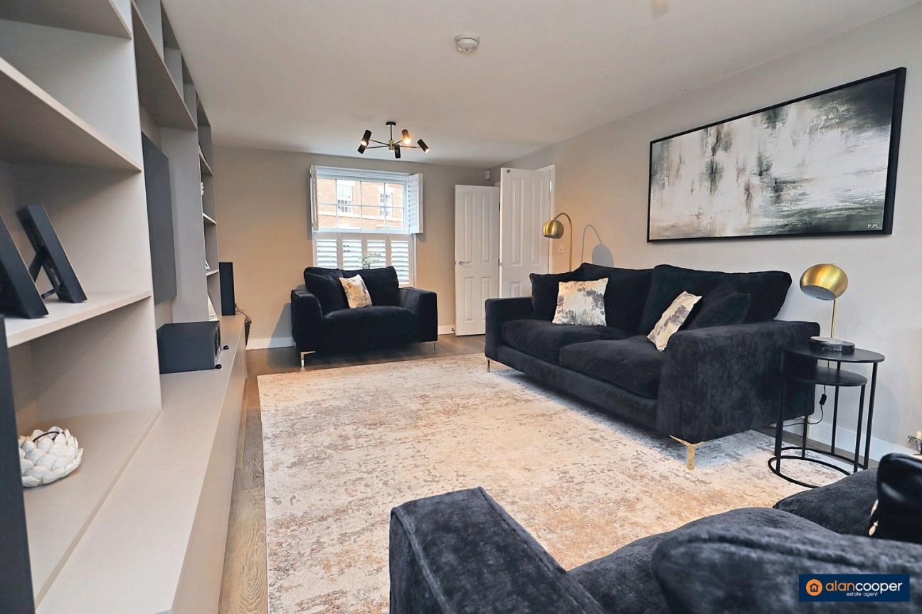 Adderley Avenue, Church Fields, Weddington, Nuneaton, CV10 0DQ