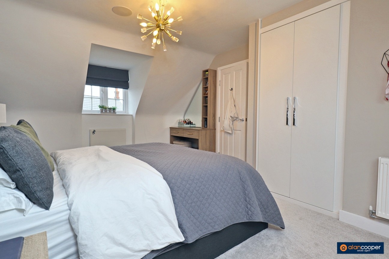 Adderley Avenue, Church Fields, Weddington, Nuneaton, CV10 0DQ