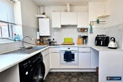 Kenilworth Drive, Weavers Green, Nuneaton, CV11 5XP