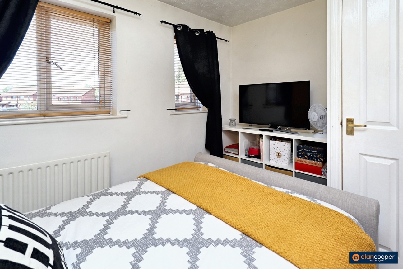 Kenilworth Drive, Weavers Green, Nuneaton, CV11 5XP