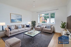 Simon Close, Attleborough, Nuneaton, CV11 4JR