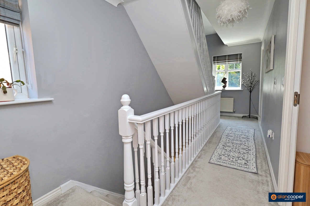 Marigold Walk, Bermuda Park, Nuneaton, CV10 7SW