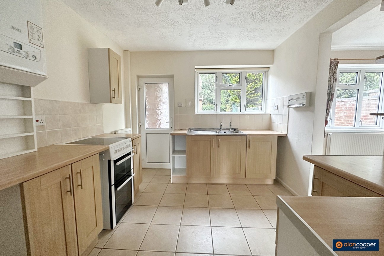 Bradestone Road, Nuneaton, CV11 4QS