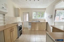 Bradestone Road, Nuneaton, CV11 4QS