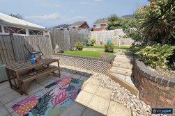 Montana Walk, Manor Park, Nuneaton, CV10 7RY