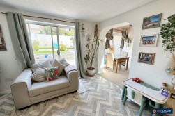 Montana Walk, Manor Park, Nuneaton, CV10 7RY