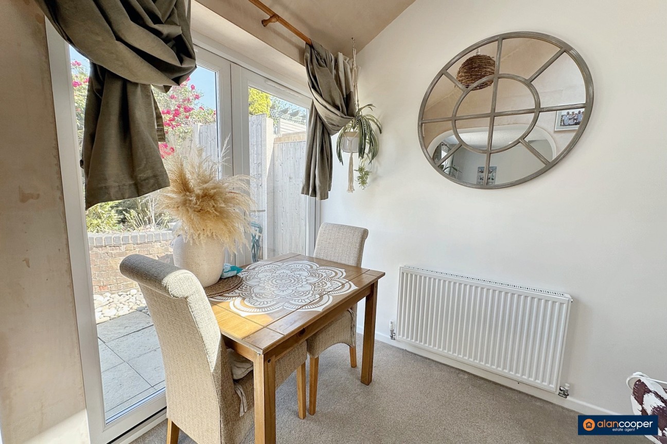 Montana Walk, Manor Park, Nuneaton, CV10 7RY