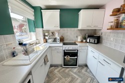 Montana Walk, Manor Park, Nuneaton, CV10 7RY