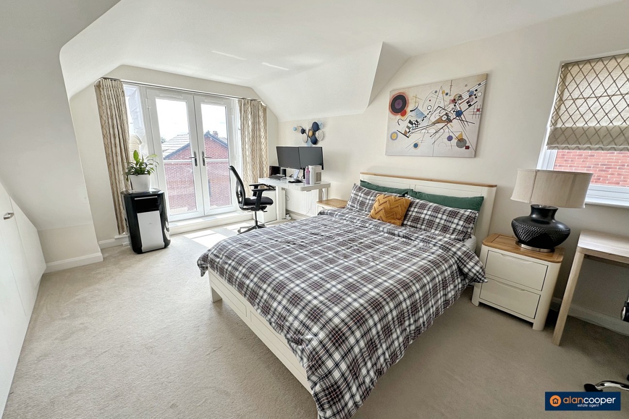 Millers Way, Windmill Heights, Nuneaton, CV10 0JF