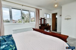 Hollinwell Close, Thornhill, Nuneaton, CV11 6TU
