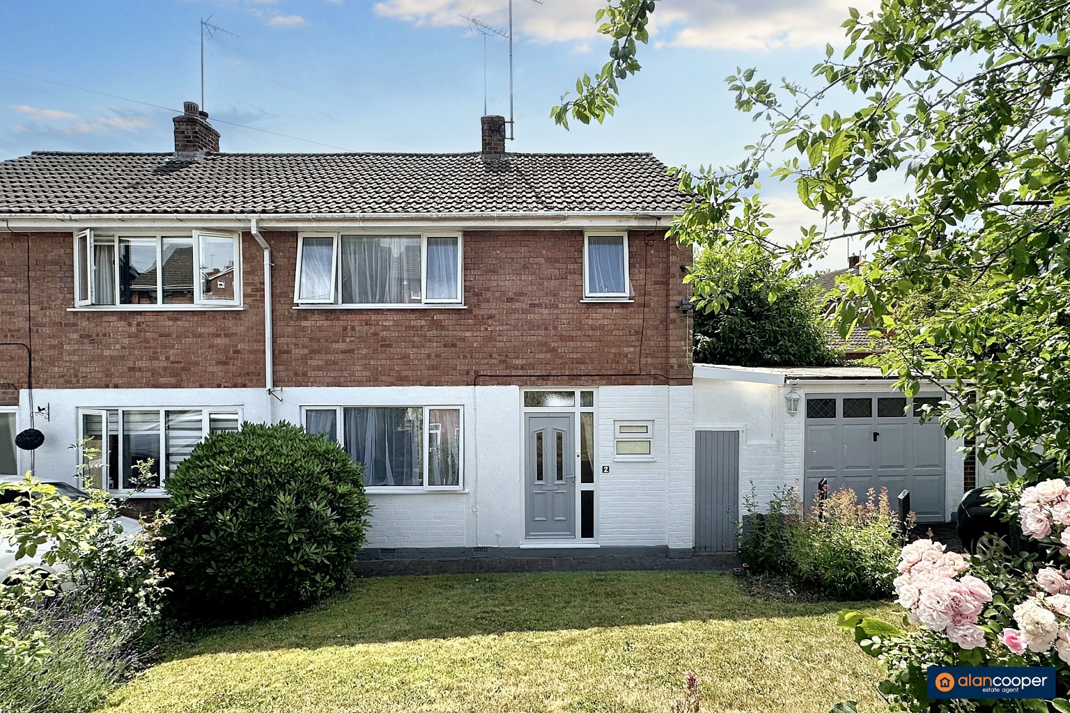 Meadow Road, Hartshill, Nuneaton, CV10 0NL