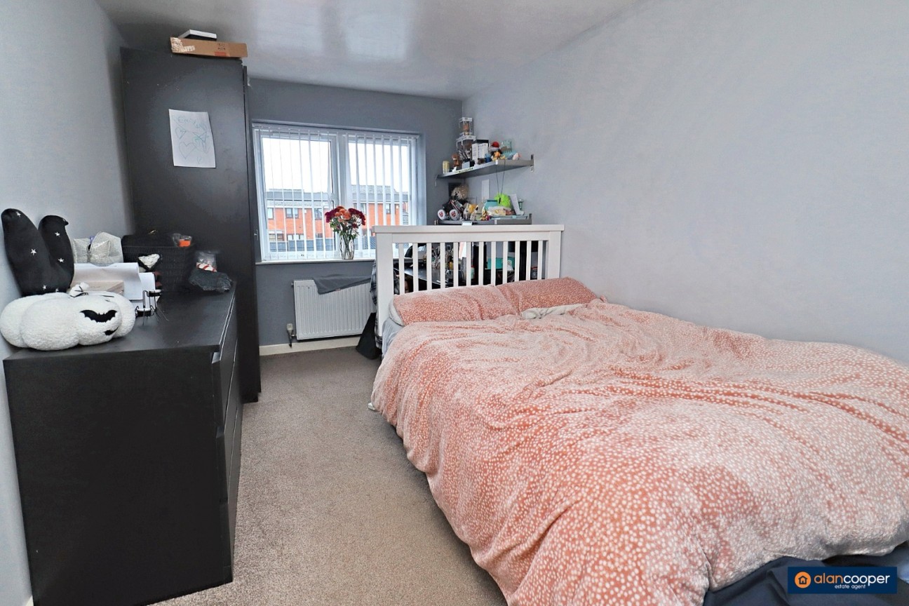 Kiln Close, Manor Park, Nuneaton, CV10 7RZ