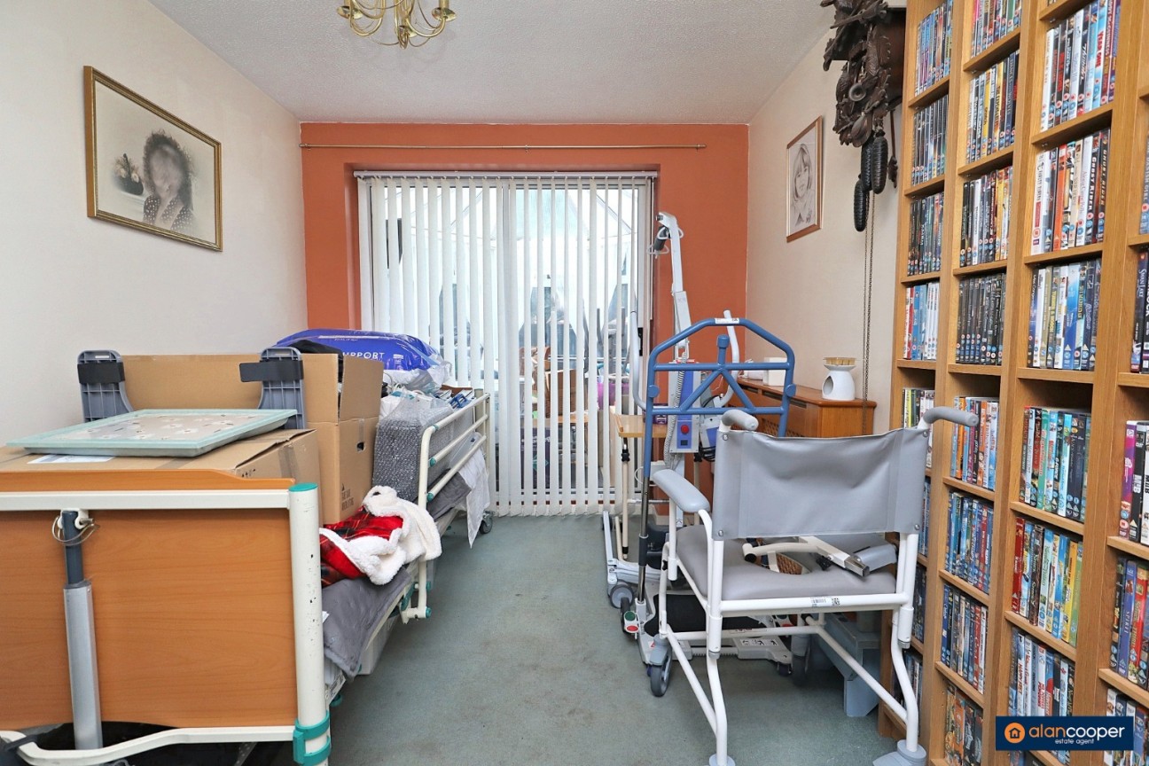 Kiln Close, Manor Park, Nuneaton, CV10 7RZ