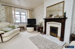 Thirlmere Avenue, St Nicolas Park, Nuneaton, CV11 6HT