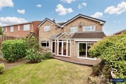 Thirlmere Avenue, St Nicolas Park, Nuneaton, CV11 6HT
