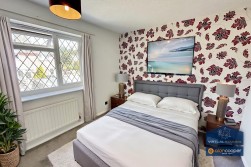 Snowshill Close, Maple Park, Nuneaton, CV11 4XQ