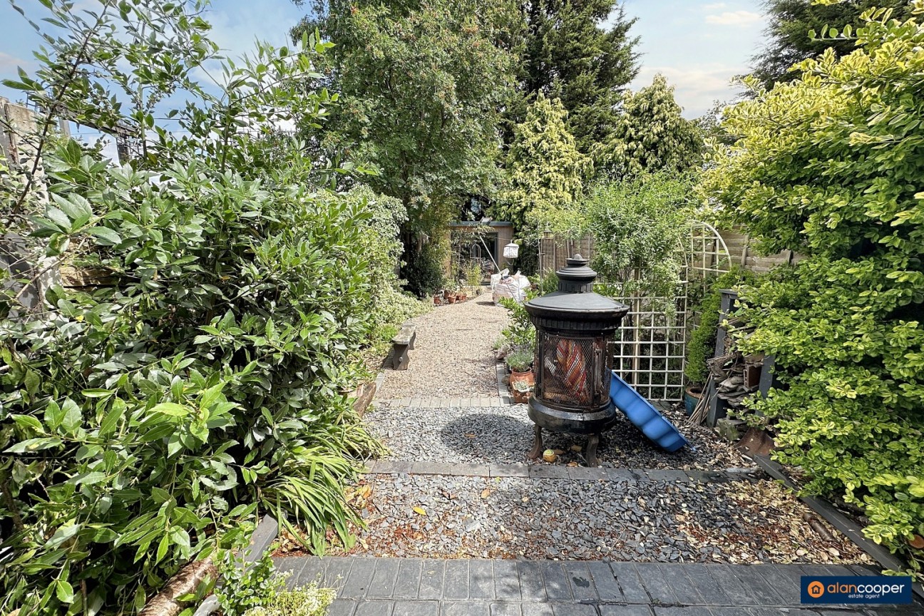 Gadsby Street, Attleborough, Nuneaton, CV11 4NZ