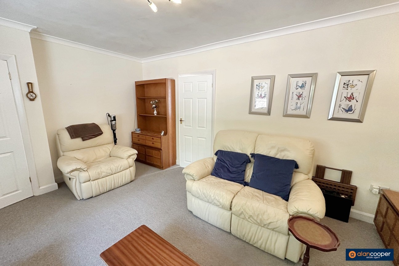 Waverley Avenue, Attleborough, Nuneaton, CV11 4RS