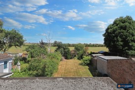 Romsey Avenue, Weddington, Nuneaton, CV10 0DR